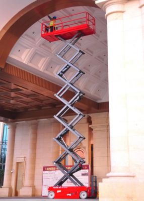 Piattaforma elevatrice a forbice elettrica semovente da 10m 12m 14m per uso esterno