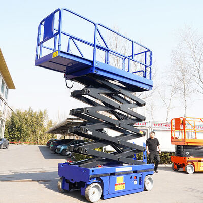 Piattaforma di lavoro aereo idraulico semovente dell'ascensore elettrico di forbici di 450kg 10m